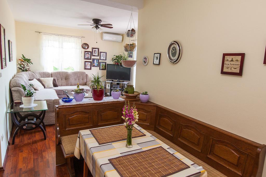 Apartments Villa Americana ยาดราโนโว ห้อง รูปภาพ