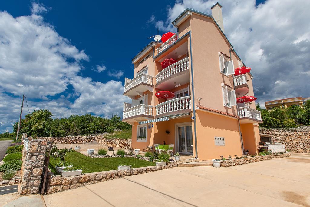 Apartments Villa Americana ยาดราโนโว ภายนอก รูปภาพ